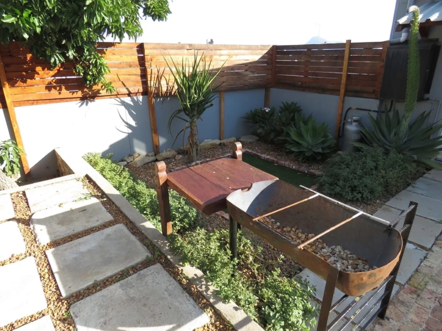 2 Bedroom Property for Sale in Caledon Western Cape